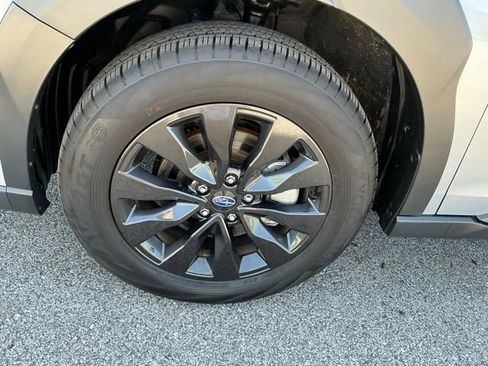 Used 2025 Subaru Outback Onyx Edition AWD/4WD image 10