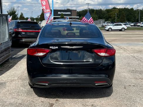 Used 2015 Chrysler 200 S w/ Navigation & Sound Group I FWD image 7