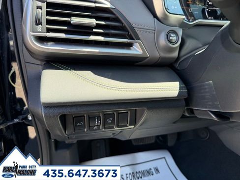 Used 2025 Subaru Outback Onyx Edition AWD/4WD image 16