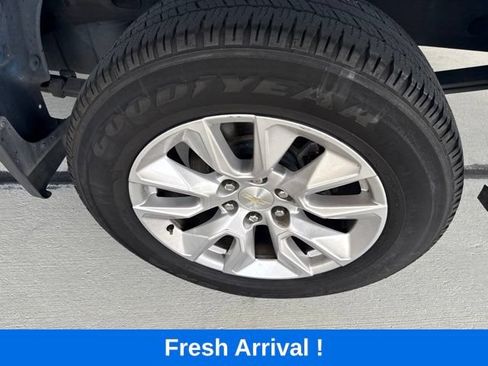 Used 2022 Chevrolet Silverado 1500 Custom w/ LPO, Dark Essentials Package RWD image 19