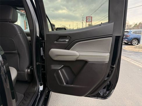 Used 2024 Chevrolet Colorado ZR2 w/ ZR2 Convenience Package III AWD/4WD image 33