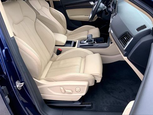 Used 2022 Audi Q5 e Premium Plus image 9