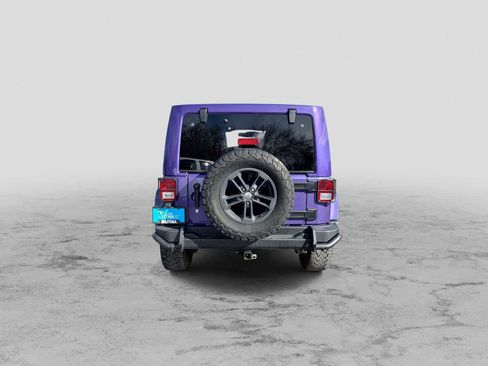 Used 2017 Jeep Wrangler Unlimited Sahara AWD/4WD image 7