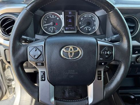Used 2020 Toyota Tacoma SR5 image 16