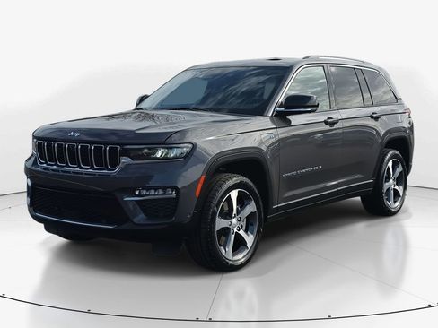 Used 2022 Jeep Grand Cherokee Limited 4xe w/ Luxury Tech Group II image 10