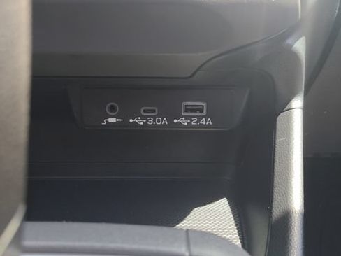 Used 2024 Subaru Crosstrek 2.0i Premium AWD/4WD image 20