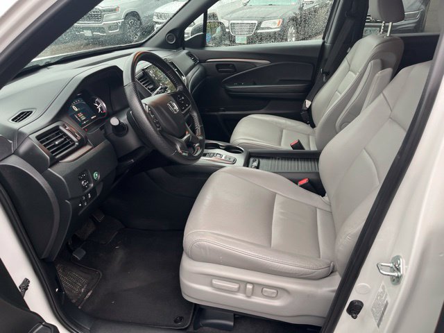 Used 2023 Honda Passport EX-L image 19