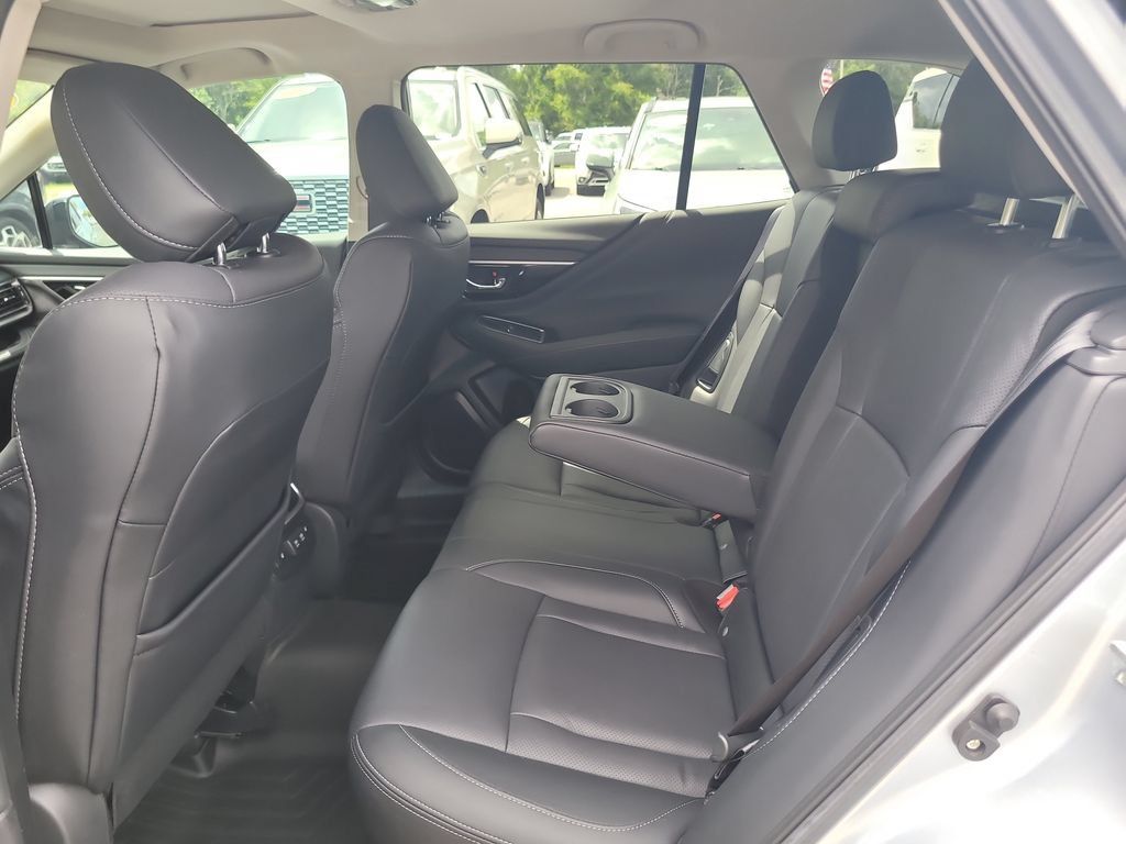 Used 2021 Subaru Outback Limited AWD/4WD image 12