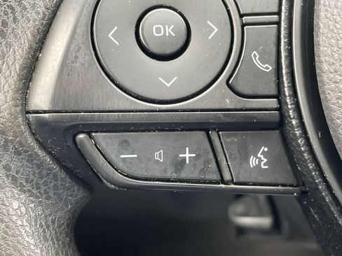 Used 2020 Toyota RAV4 LE w/ All Weather Liner Package AWD/4WD image 29