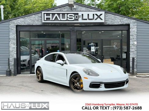 Used 2018 Porsche Panamera 4 AWD/4WD image 1