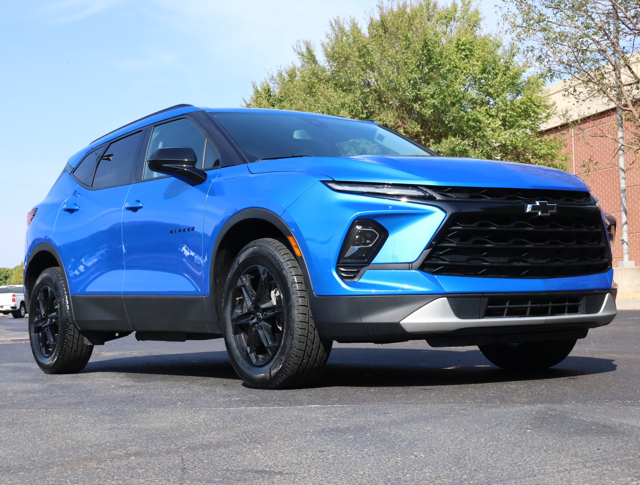 Used 2024 Chevrolet Blazer LT w/ Convenience Package FWD image 1