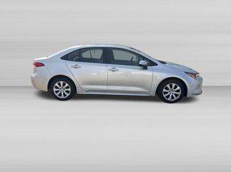 Used 2025 Toyota Corolla LE FWD video 3