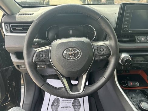 Used 2022 Toyota RAV4 Adventure w/ Convenience Package AWD/4WD image 5