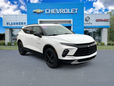Used 2023 Chevrolet Blazer LT w/ Convenience Package image 7