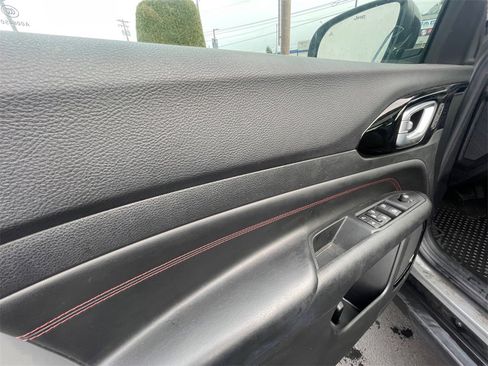 Used 2022 Jeep Compass Trailhawk w/ Trailhawk Elite Group image 11