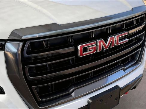 Used 2021 GMC Yukon XL AT4 w/ AT4 Premium Plus Package AWD/4WD image 28