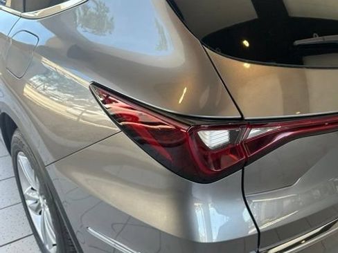 Used 2025 Acura MDX SH-AWD image 3