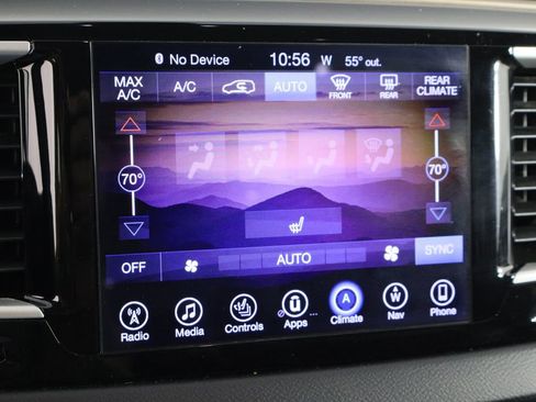 Used 2017 Chrysler Pacifica Touring-L w/ Tire & Wheel Group image 35