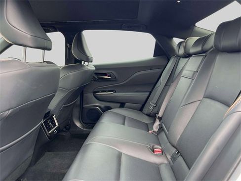 Certified 2024 Toyota Crown Platinum image 14