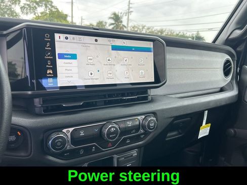 Certified 2024 Jeep Gladiator Sport AWD/4WD image 13