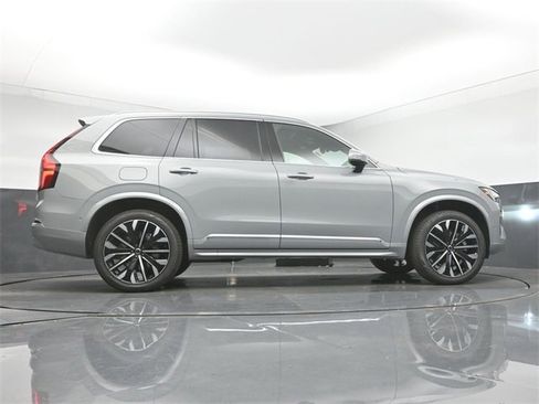 New 2026 Volvo XC90 B6 Plus w/ Protection Package Premier image 46