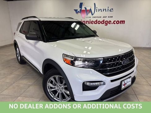 Used 2020 Ford Explorer XLT w/ Equipment Group 202A image 1