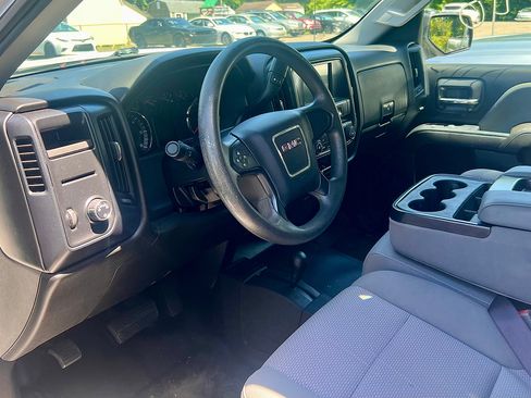 Used 2017 GMC Sierra 1500 4x4 Crew Cab w/ Sierra Convenience Package image 5
