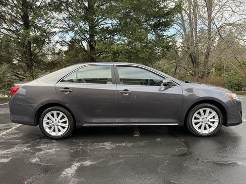 Used 2012 Toyota Camry XLE image 4