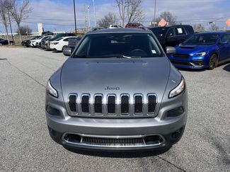 Used 2018 Jeep Cherokee Limited w/ Luxury Group video 2