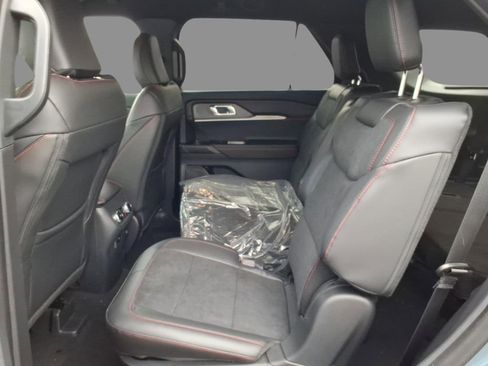 New 2026 Ford Explorer ST image 5