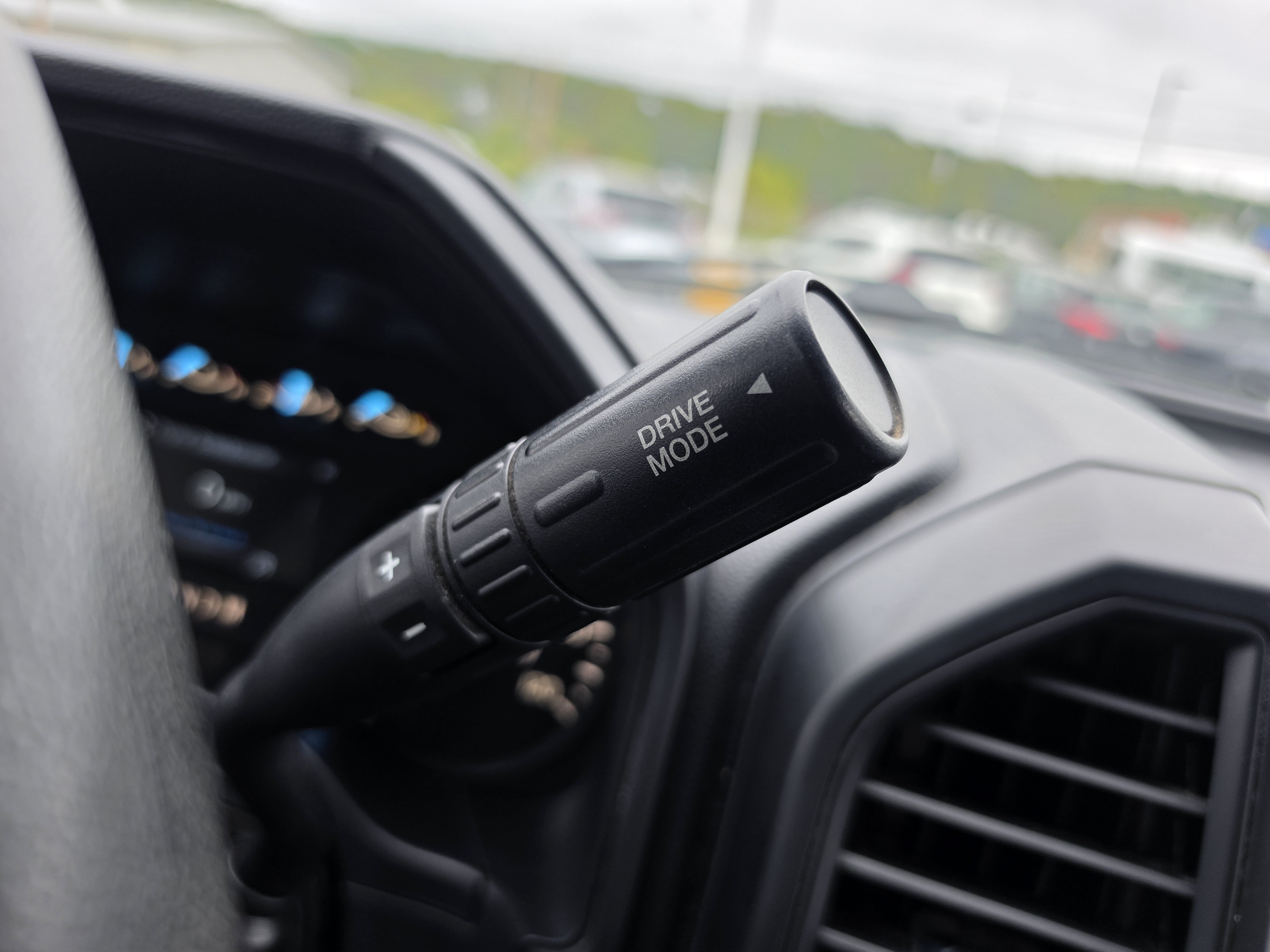 Used 2018 Ford F150 XL w/ Equipment Group 101A Mid AWD/4WD image 24