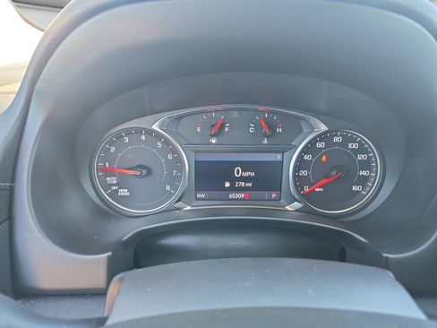 Used 2024 GMC Terrain SLT AWD/4WD image 32