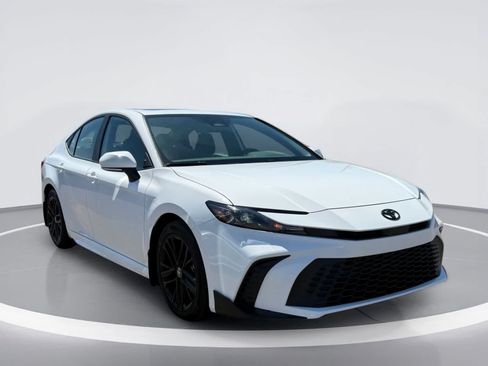 Used 2026 Toyota Camry SE w/ Convenience Package FWD image 5