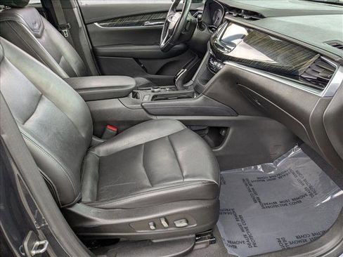 Used 2022 Cadillac XT6 Premium Luxury w/ Technology Package image 23
