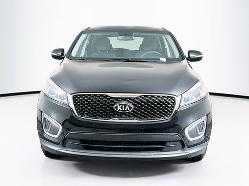 Used 2016 Kia Sorento L image 2