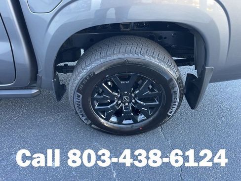 Used 2026 Nissan Frontier SV w/ Tow Package image 32