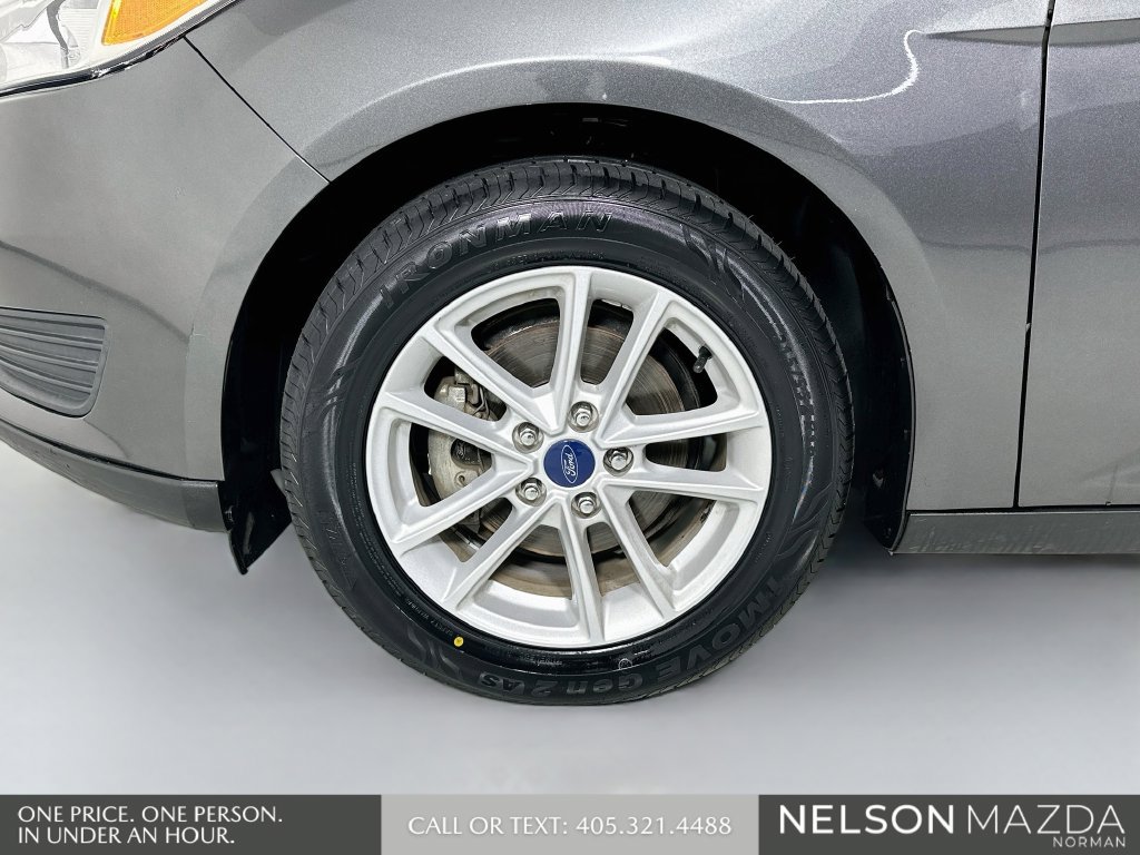 Used 2018 Ford Focus SE FWD image 30