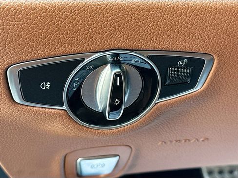 Used 2018 Mercedes-Benz E 400 4MATIC Cabriolet image 11