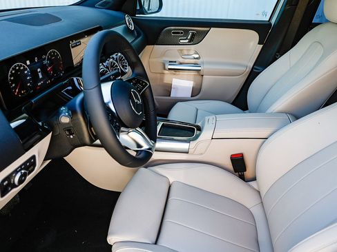 New 2026 Mercedes-Benz GLA 250 4MATIC image 19