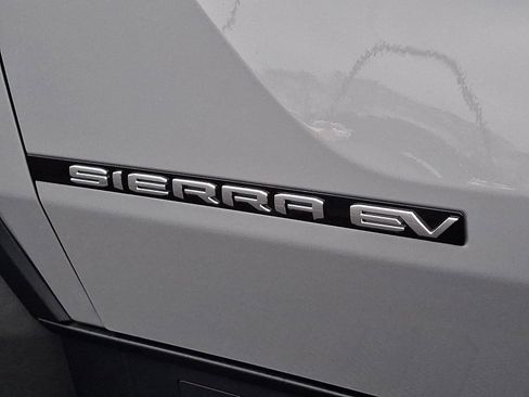 New 2026 GMC Sierra EV Elevation image 12