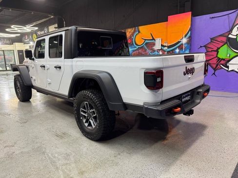 Used 2026 Jeep Gladiator Mojave AWD/4WD image 3