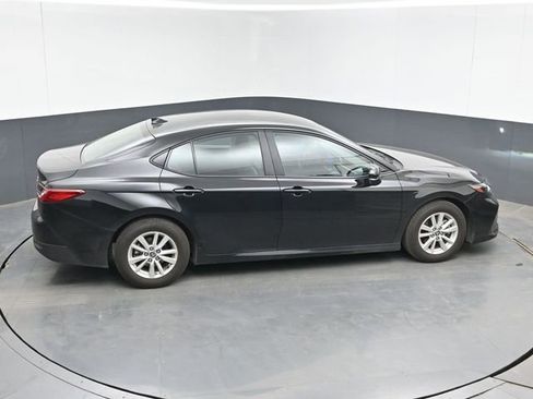 Used 2025 Toyota Camry LE FWD image 26