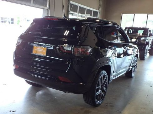 Used 2024 Jeep Compass Limited w/ High Altitude Package AWD/4WD image 6