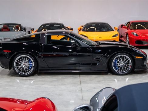 Used 2011 Chevrolet Corvette ZR1 w/ Preferred Equipment Group RWD image 7