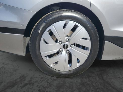 Used 2025 Audi A6 e-tron Ultra w/ Ultra Package image 5