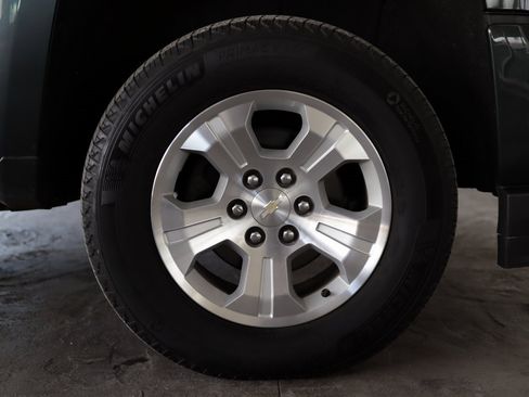 Used 2018 Chevrolet Silverado 1500 LT w/ All Star Edition image 36