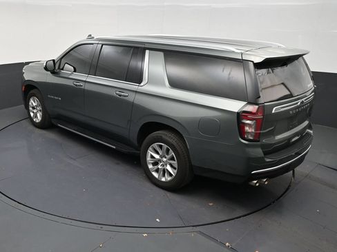 Used 2023 Chevrolet Suburban Premier RWD image 14