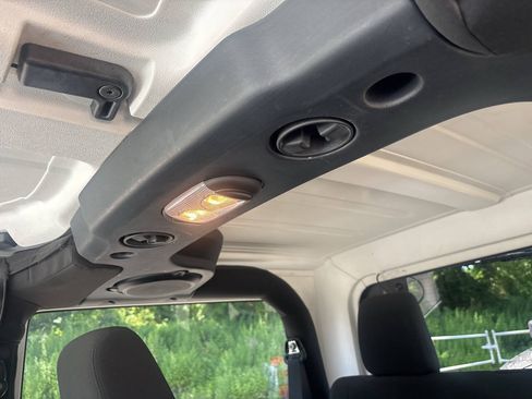 Used 2012 Jeep Wrangler Sahara w/ Connectivity Group AWD/4WD image 20