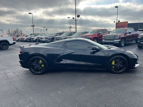 Used 2021 Chevrolet Corvette Stingray Premium Conv w/ Z51 Performance Package image 6