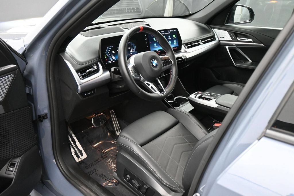 Used 2025 BMW X1 M35i AWD/4WD image 2